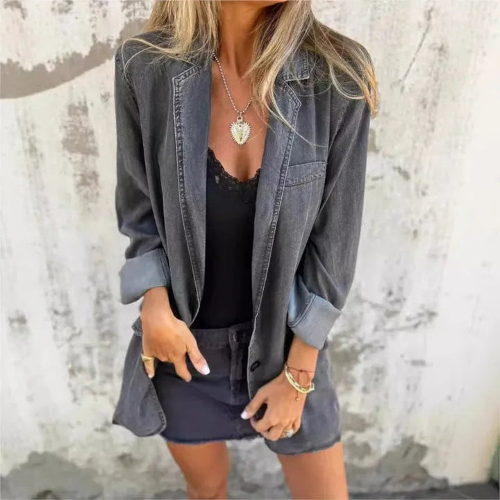 Rita - Um Blazer Descontraído em Denim