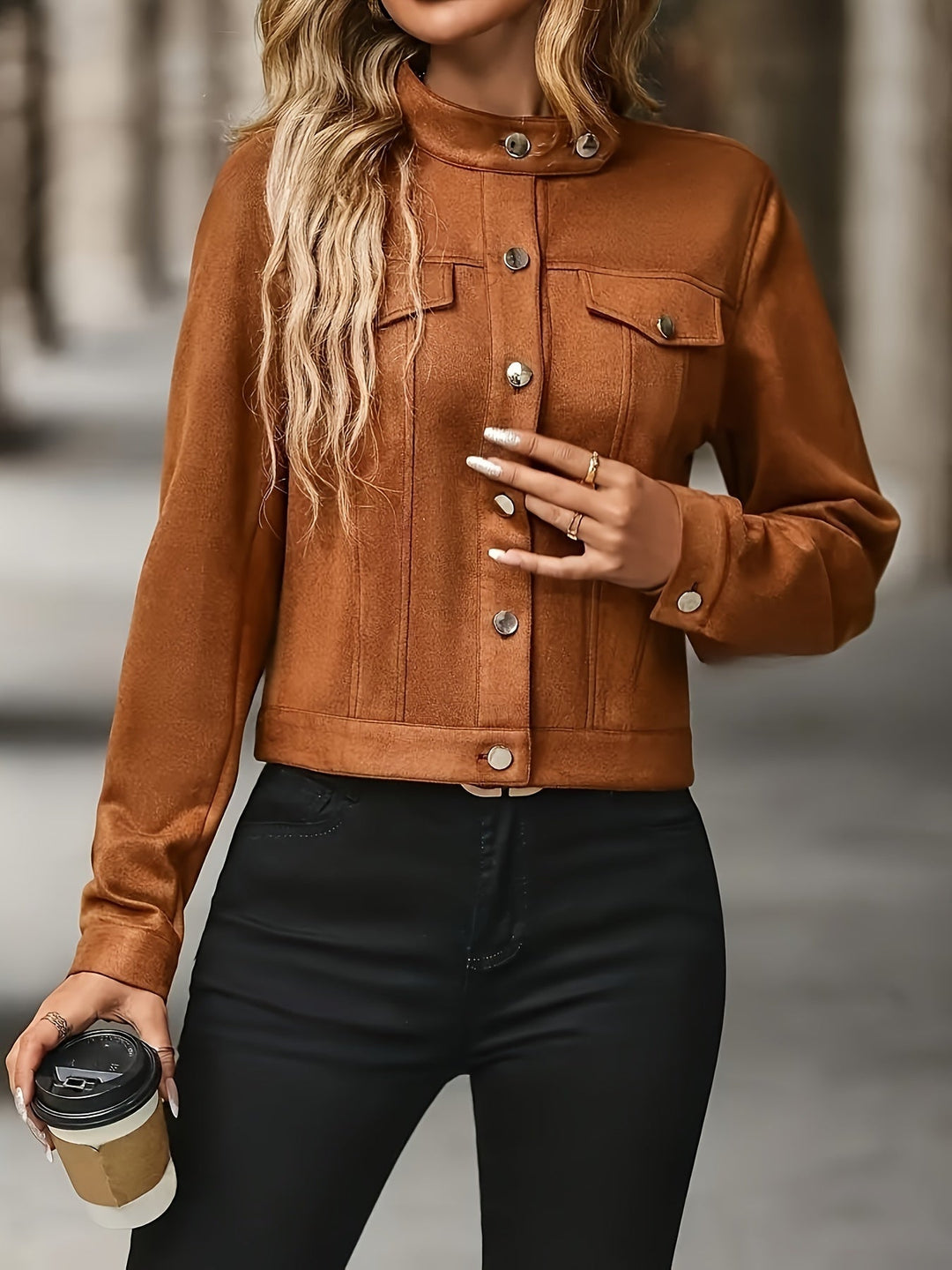 Casaco Slavica Vintage com Mangas Longas e Botões à Frente