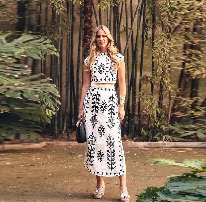 Maria - Conjunto estampado de top sem mangas e saia fluida
