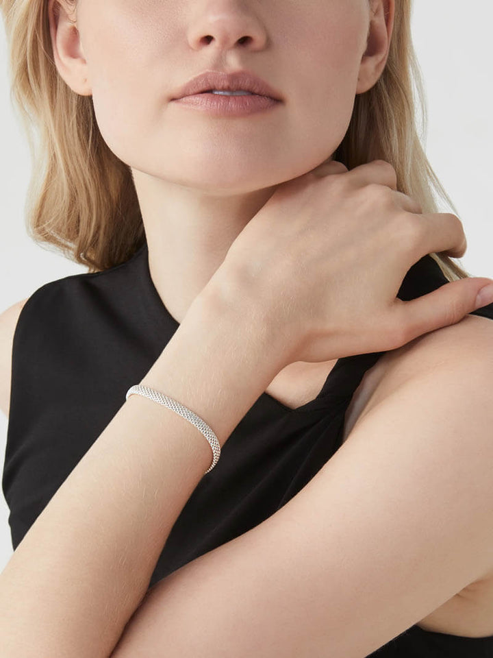 Pulseira de Rede Estofada