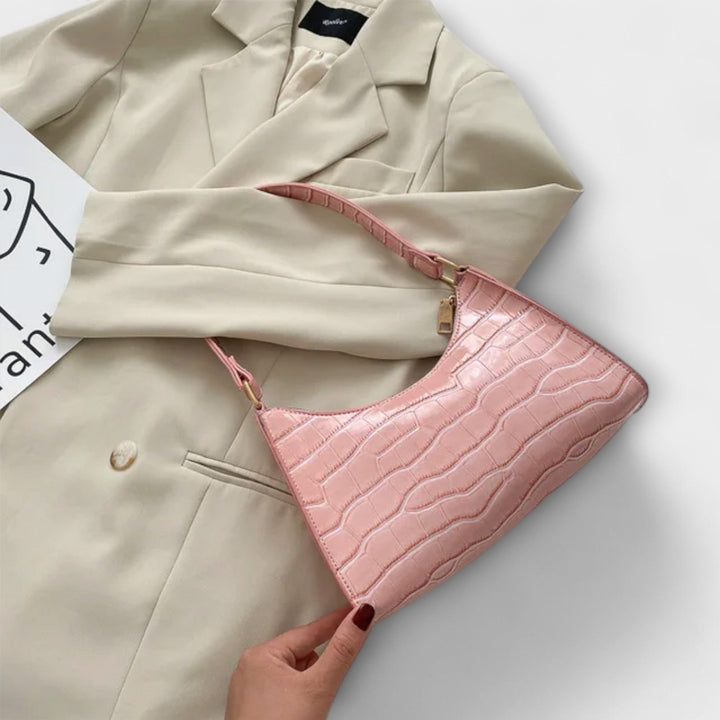 Eline. Bolsa de Couro Brilhante