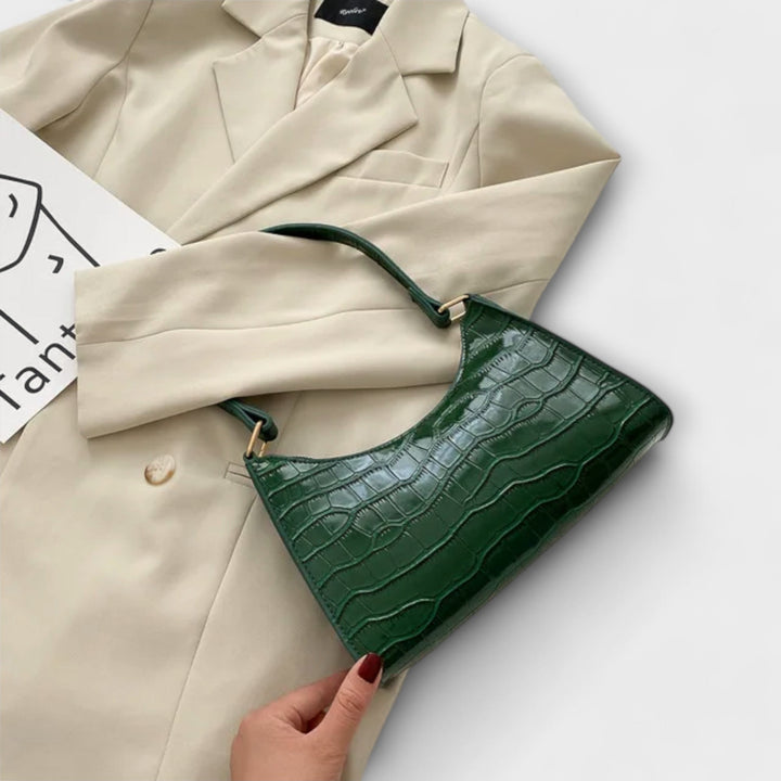 Eline. Bolsa de Couro Brilhante