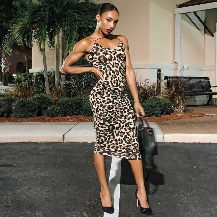 Leopardo | Vestido Justo Sexy com Estampa de Leopardo e Alças Finas