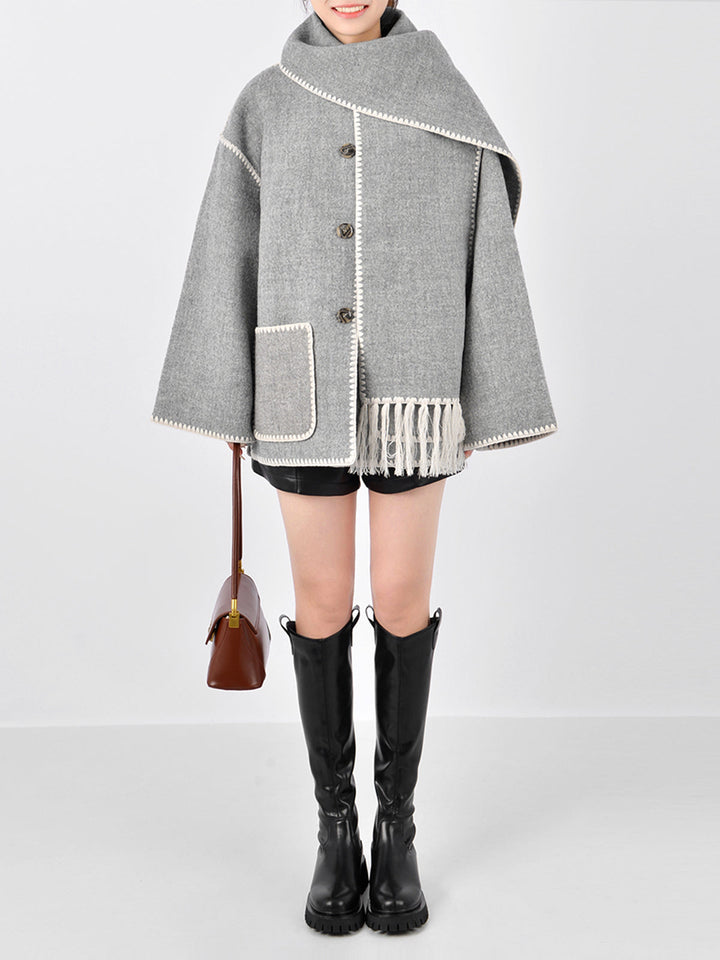 Casaco de Lã com Gola de Lenço