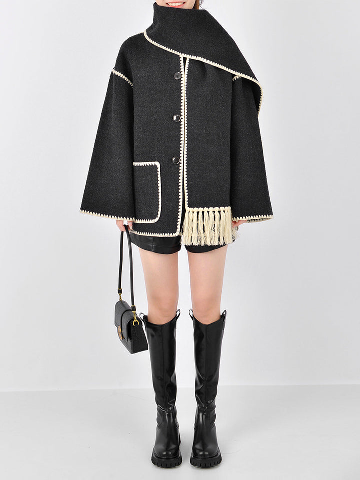 Casaco de Lã com Gola de Lenço